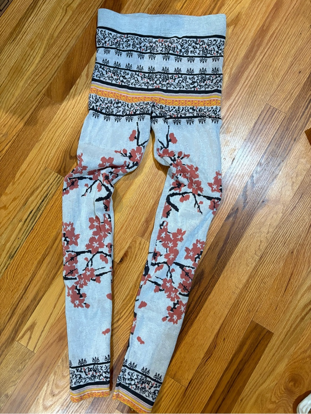 🌸FREE PEOPLE Cherry Blossom Knit Leggings